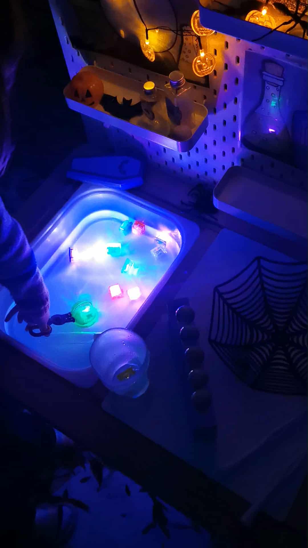 Spel en verhaal: speelsessie in het donker 🌙🎃