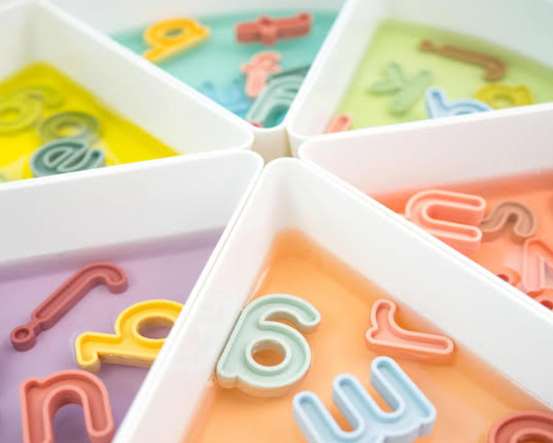 Spelenderwijs leren schrijven: 10 activiteiten die je kind voorbereiden op schrijven