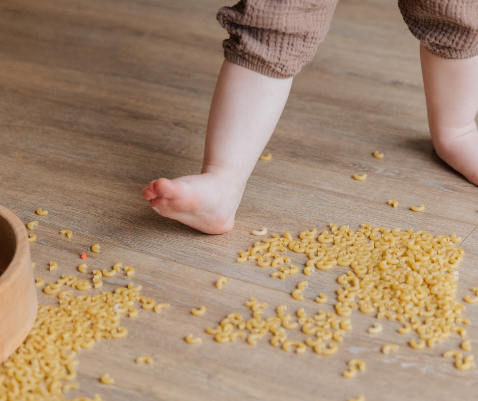 Zintuiglijk spel voor baby's en peuters: 10 eenvoudige en leuke ideeën