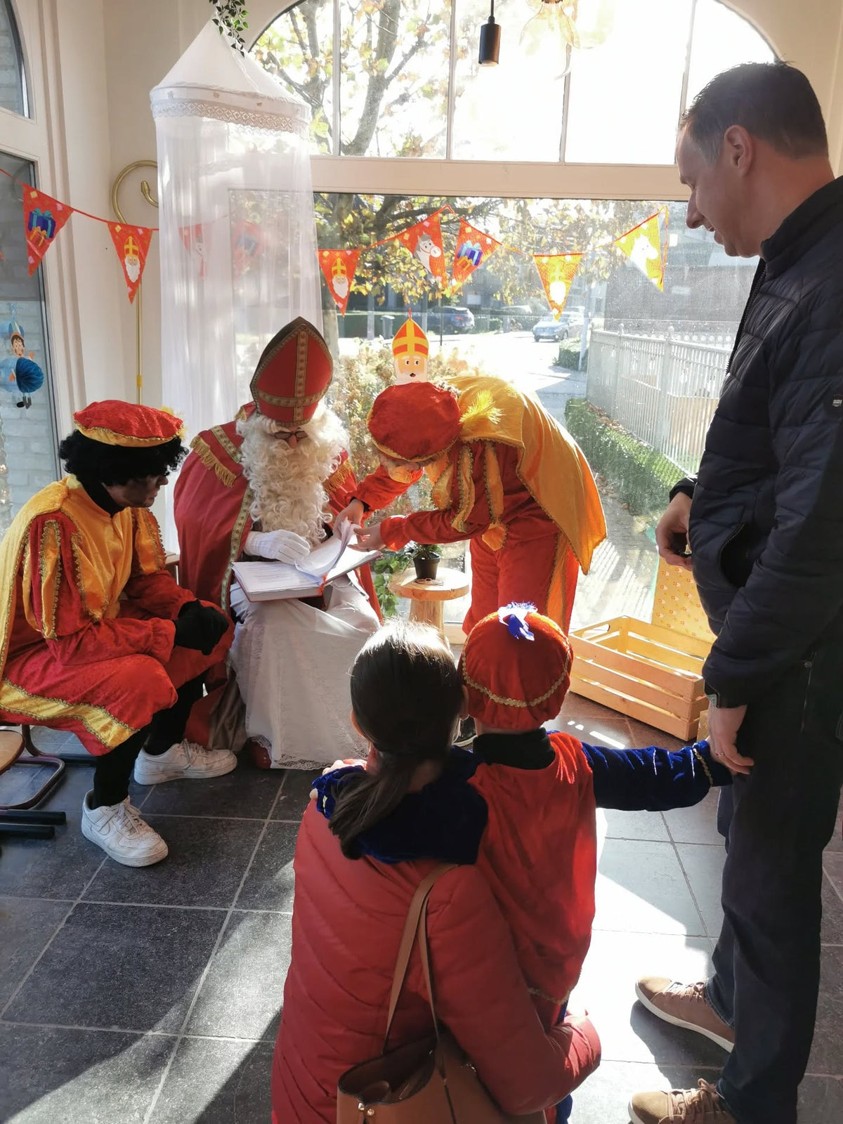 Sintbezoek bij Happy Plays