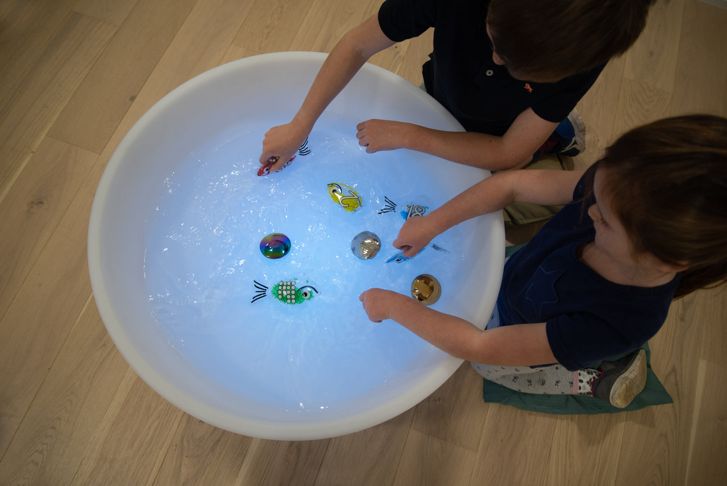 Sensory mood licht- en watertafel tickit® ! ENKEL OP BESTELLING !