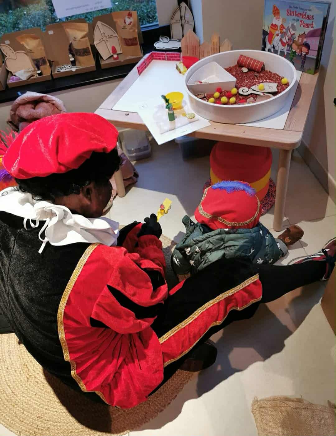 Sintbezoek bij Happy Plays