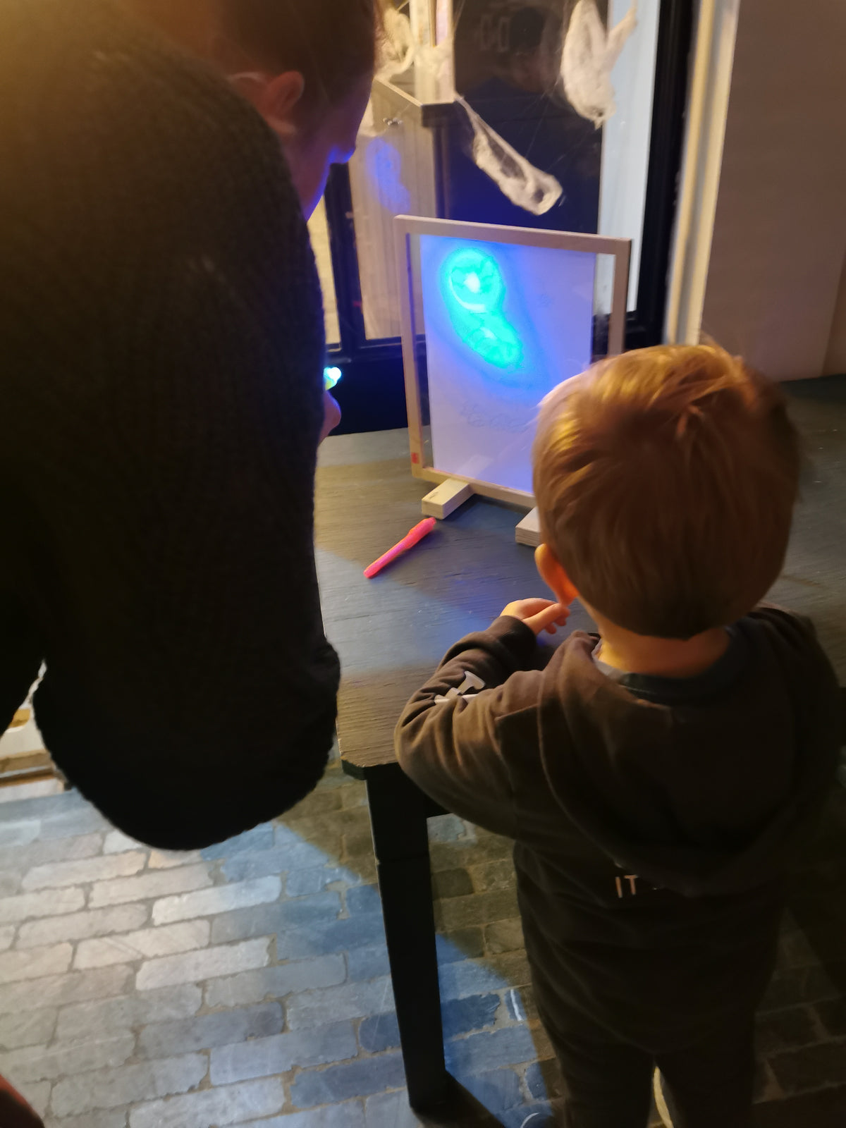 Spel en verhaal: speelsessie in het donker 🌙🎃
