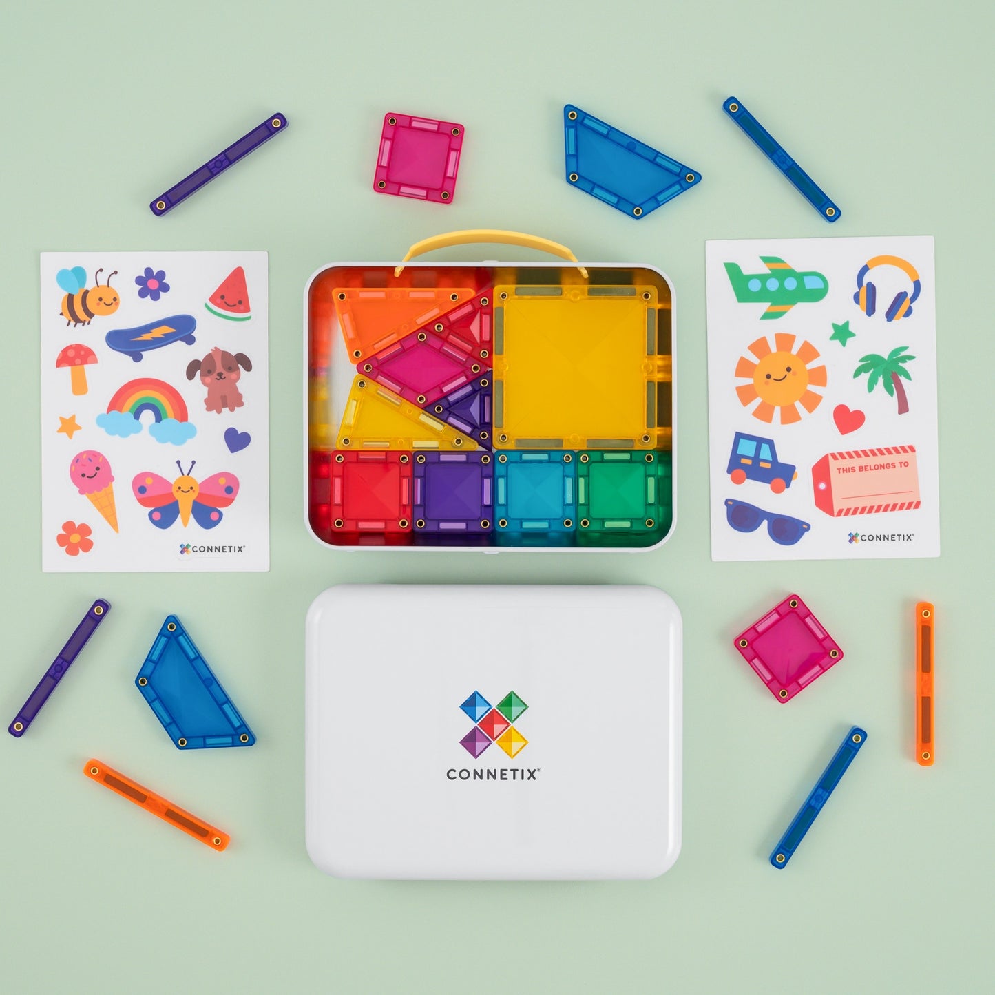 De bijhorende stickers zorgen voor een fantastische toevoeging aan deze Connetix Mini Travel Pack