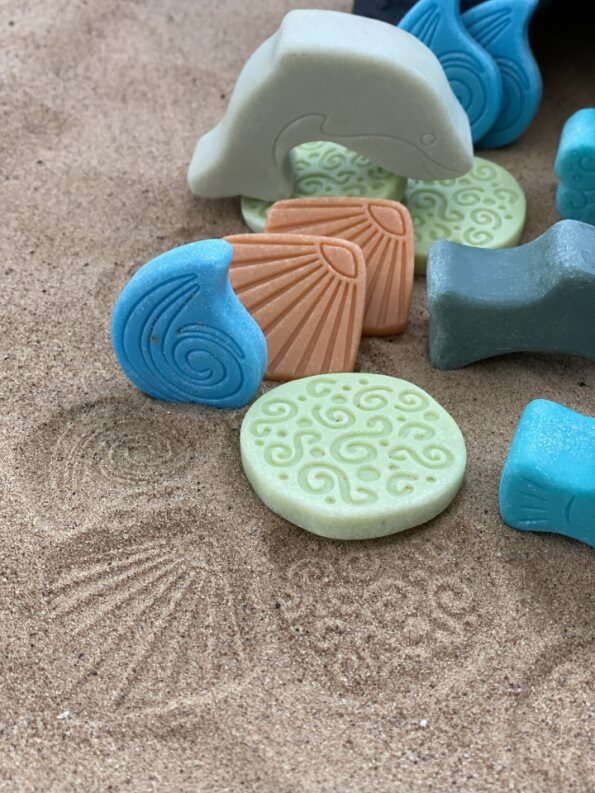 Yellow Door scenery stones - ocean play