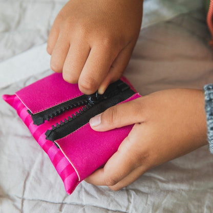 Dressing Skills Bean Bags – pittenzakjes om aankleedvaardigheden te oefenen