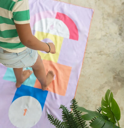 Quut - Play Towel Hinkelspel L 180 x 100 cm