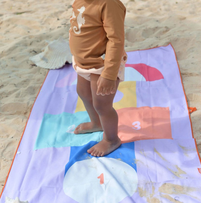 Quut - Play Towel Hinkelspel L 180 x 100 cm