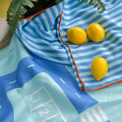 Quut - Play Towel Road XL 180 x 180 cm